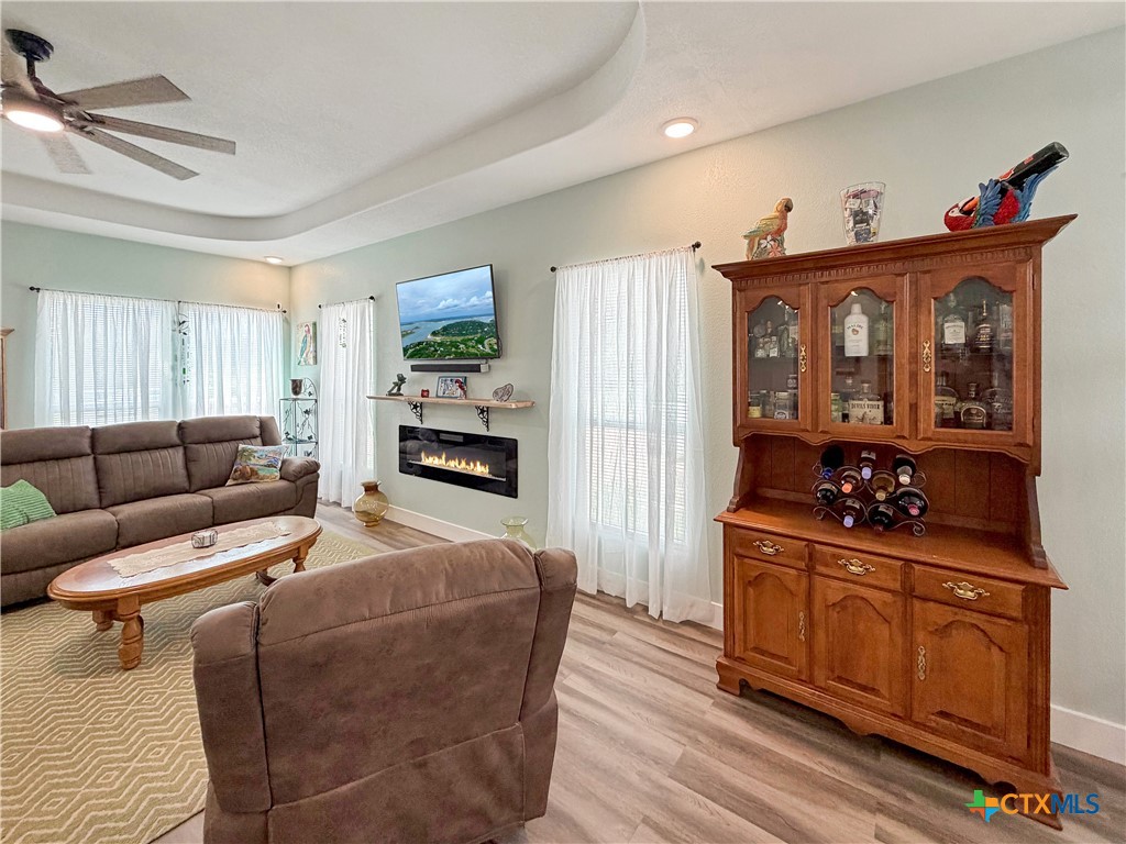 2872 Lakeview Drive Property Photo 9