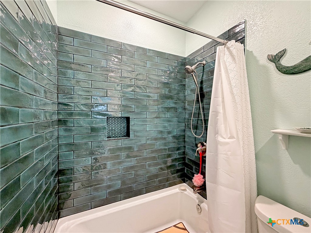 2872 Lakeview Drive Property Photo 25