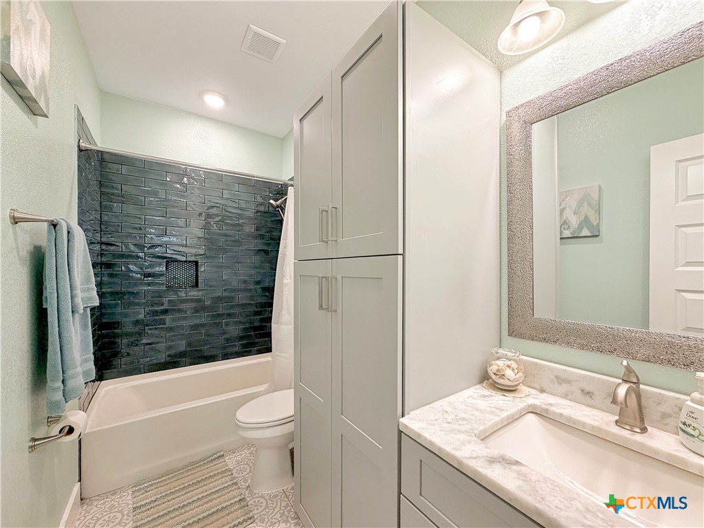 2872 Lakeview Drive Property Photo 26