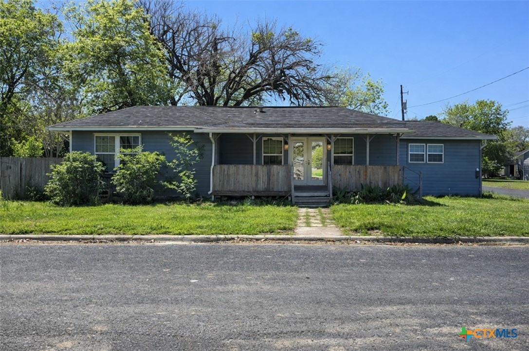 2001 E Forrest Street Property Photo 1