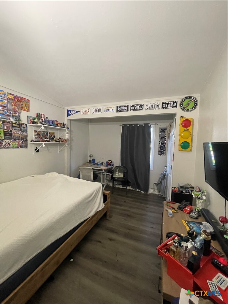 611 Sarah Street Property Photo 25