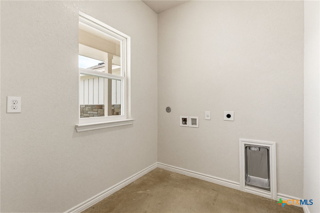 406 W Avenue C Property Photo 19