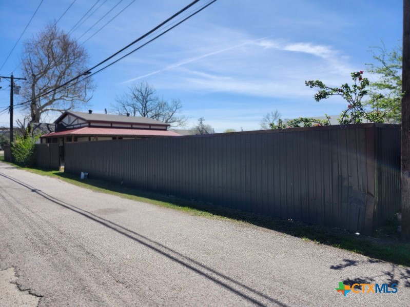 303 N 7th Street Property Photo 6