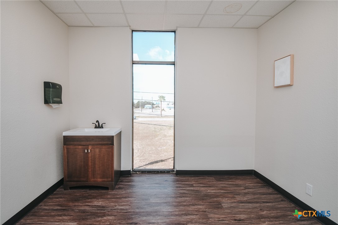 4104 Houston Highway 500 Property Photo 10
