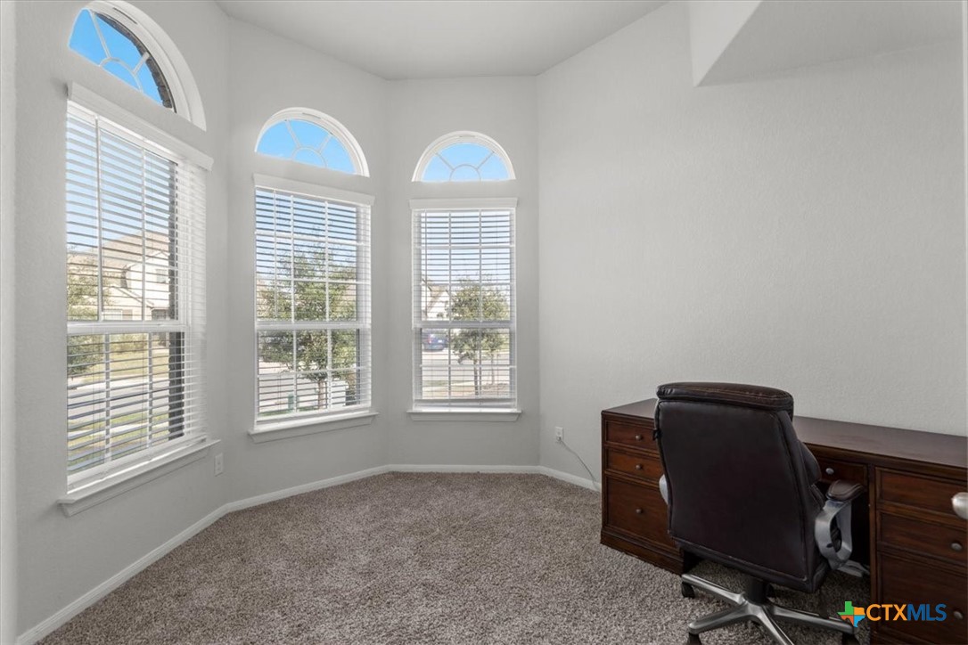 913 Blue Oak Boulevard Property Photo 6