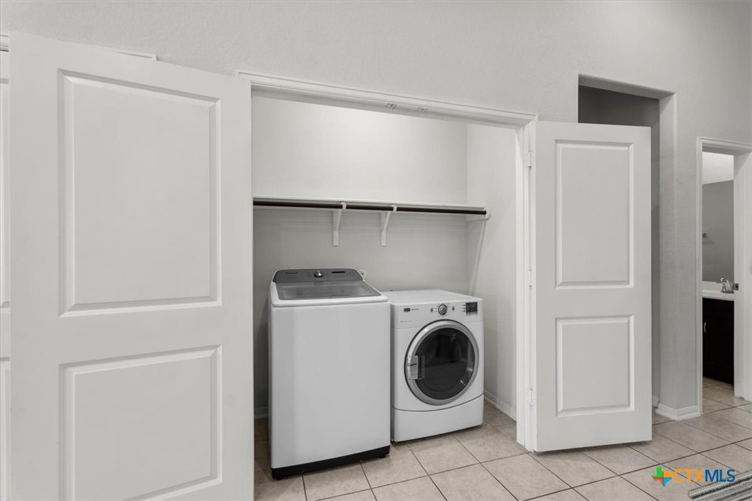 913 Blue Oak Boulevard Property Photo 15