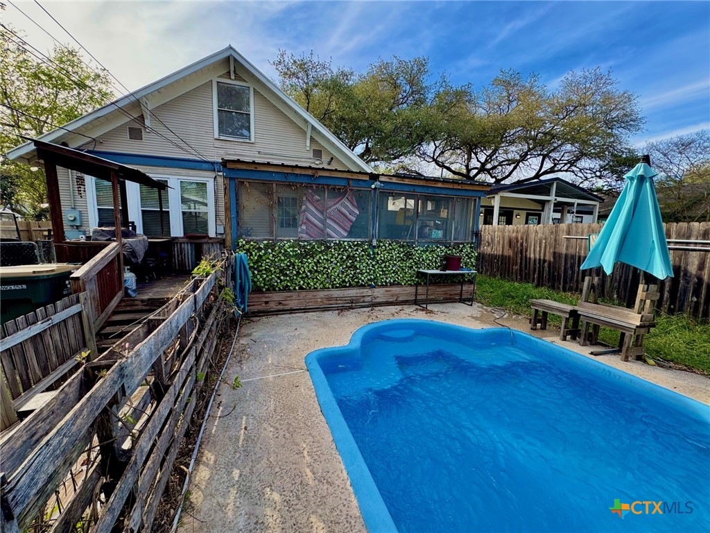 802 Hudgins Street Property Photo 4