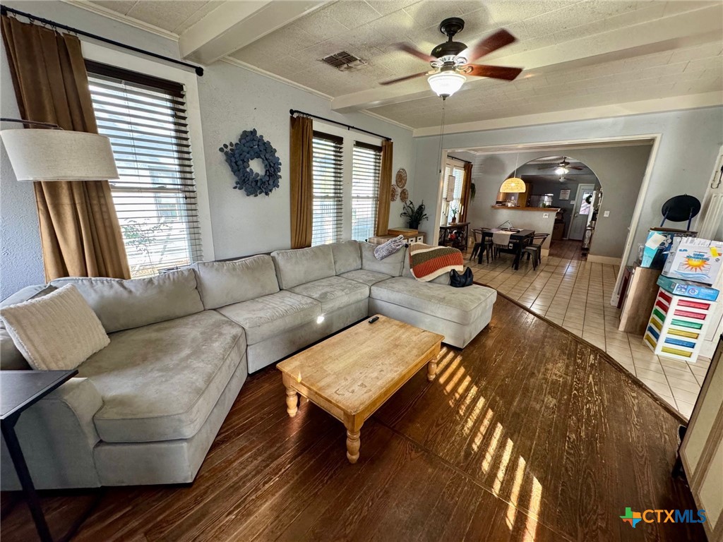 802 Hudgins Street Property Photo 7