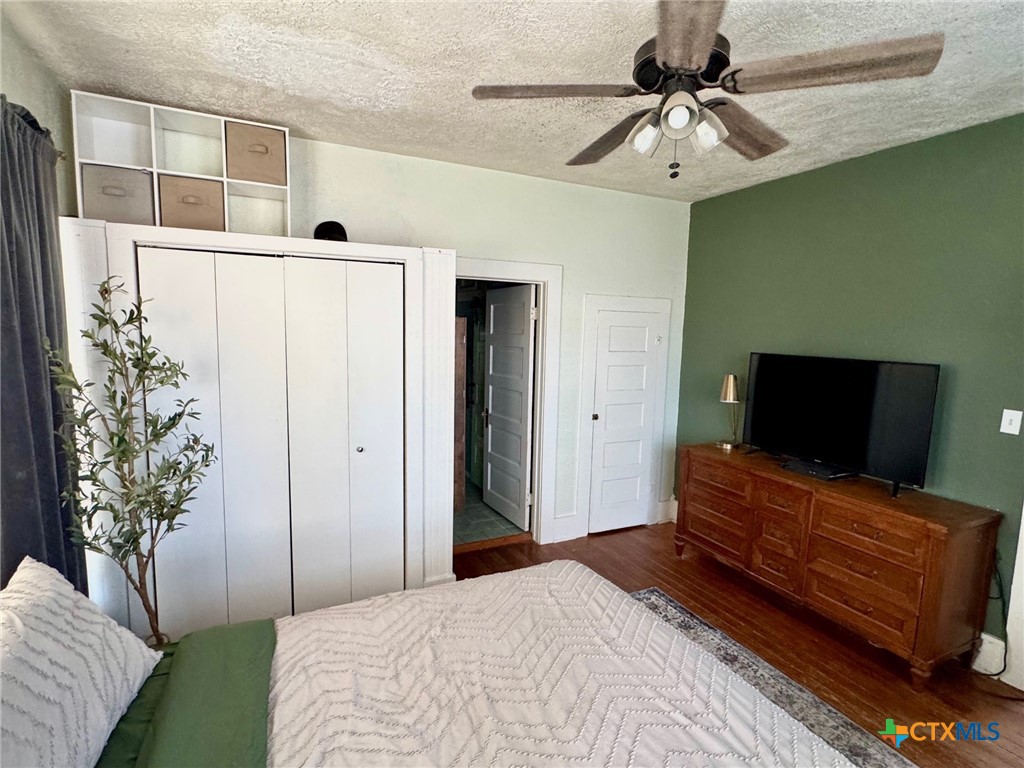 802 Hudgins Street Property Photo 13