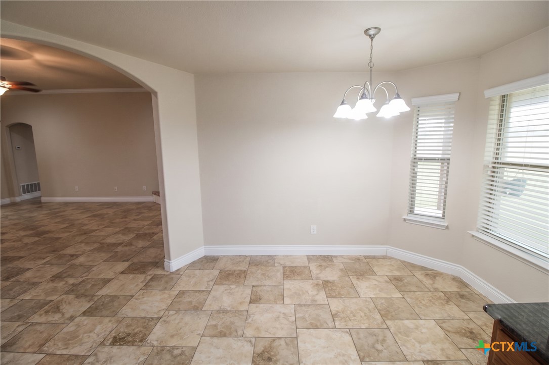 1128 Pheasant Circle Property Photo 4