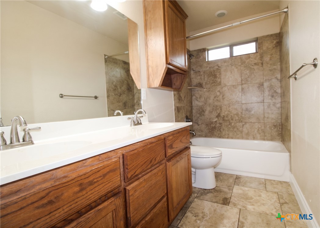 1128 Pheasant Circle Property Photo 14