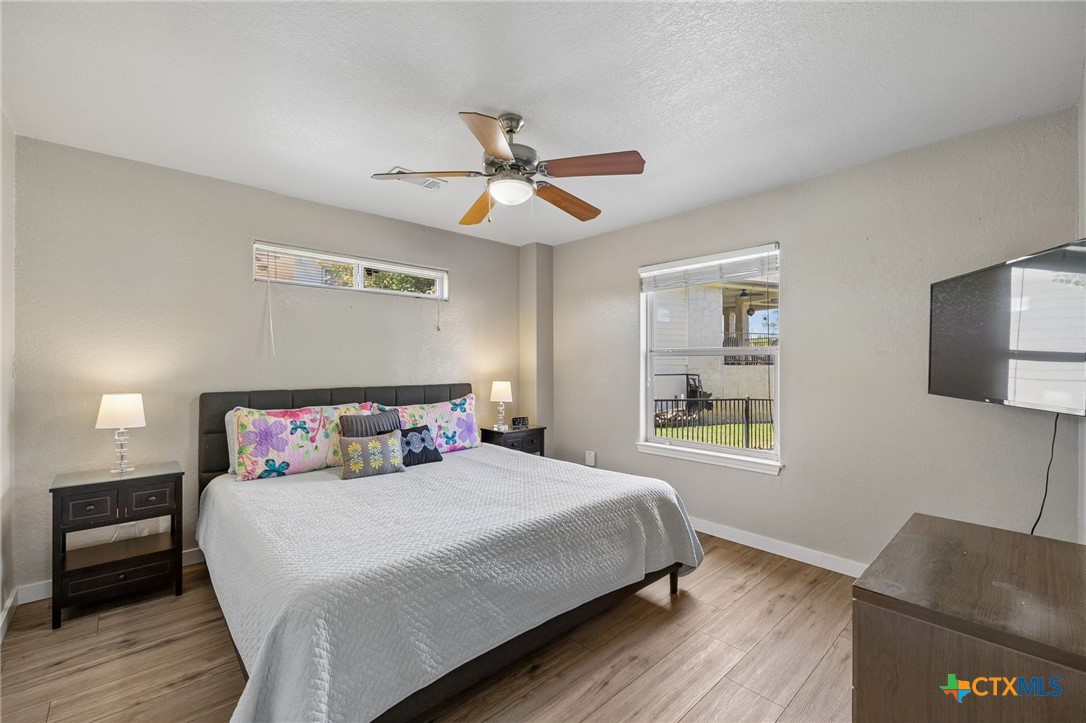 619 Clear Cove Drive Property Photo 16