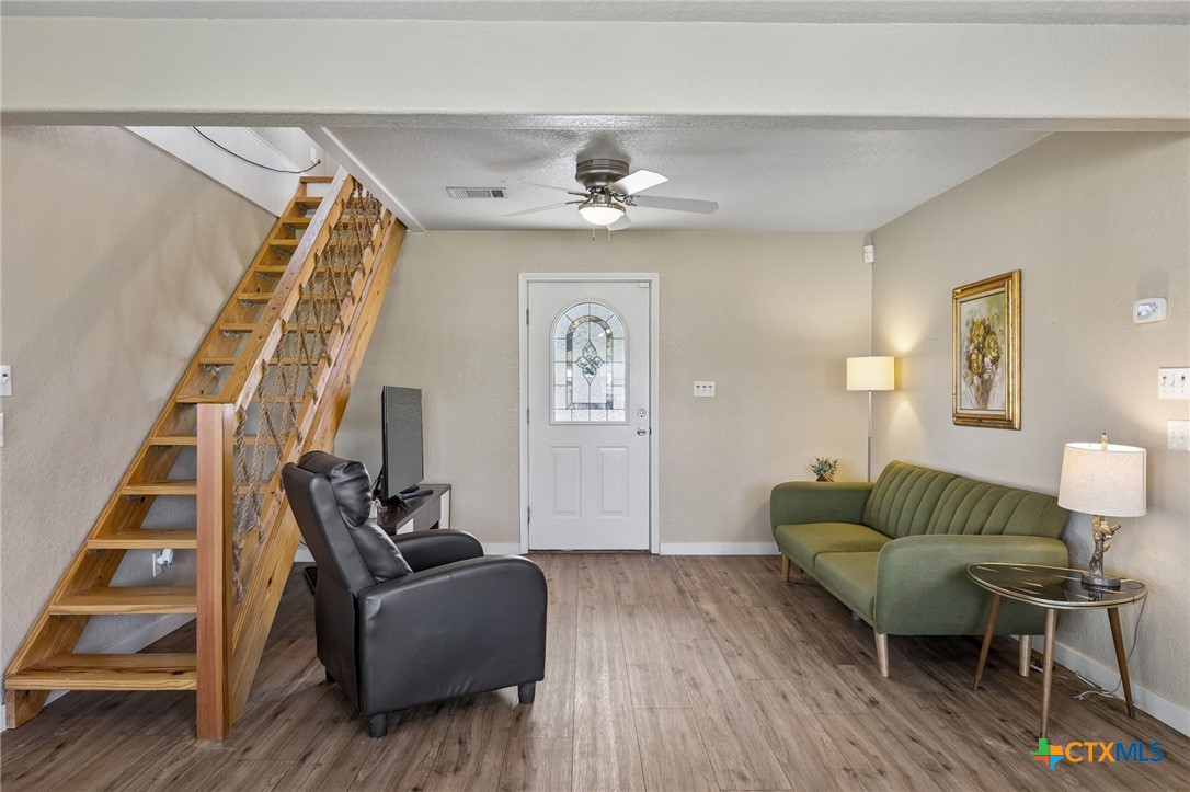 619 Clear Cove Drive Property Photo 17
