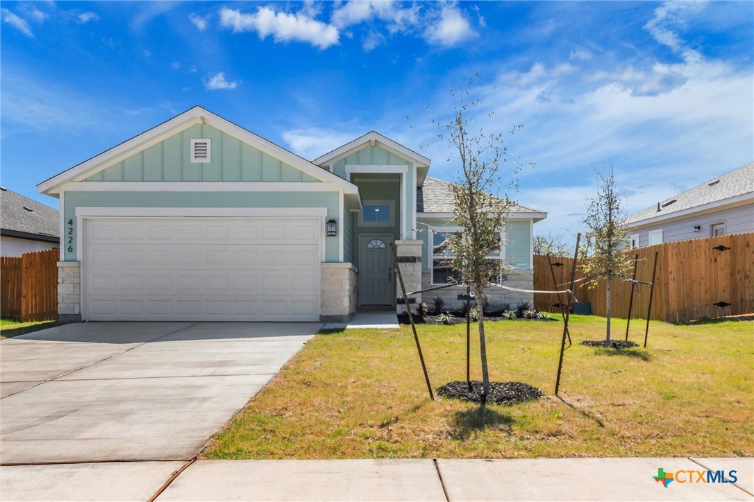 4226 Lugard Drive Property Photo 1