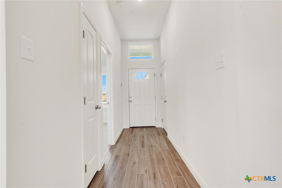 4226 Lugard Drive Property Photo 6