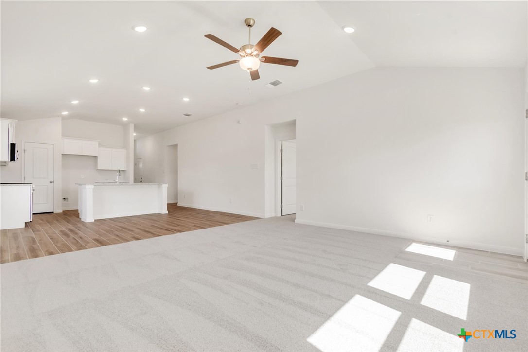 4226 Lugard Drive Property Photo 14