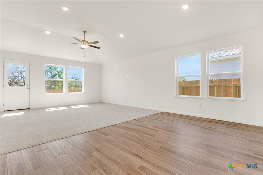 4226 Lugard Drive Property Photo 16