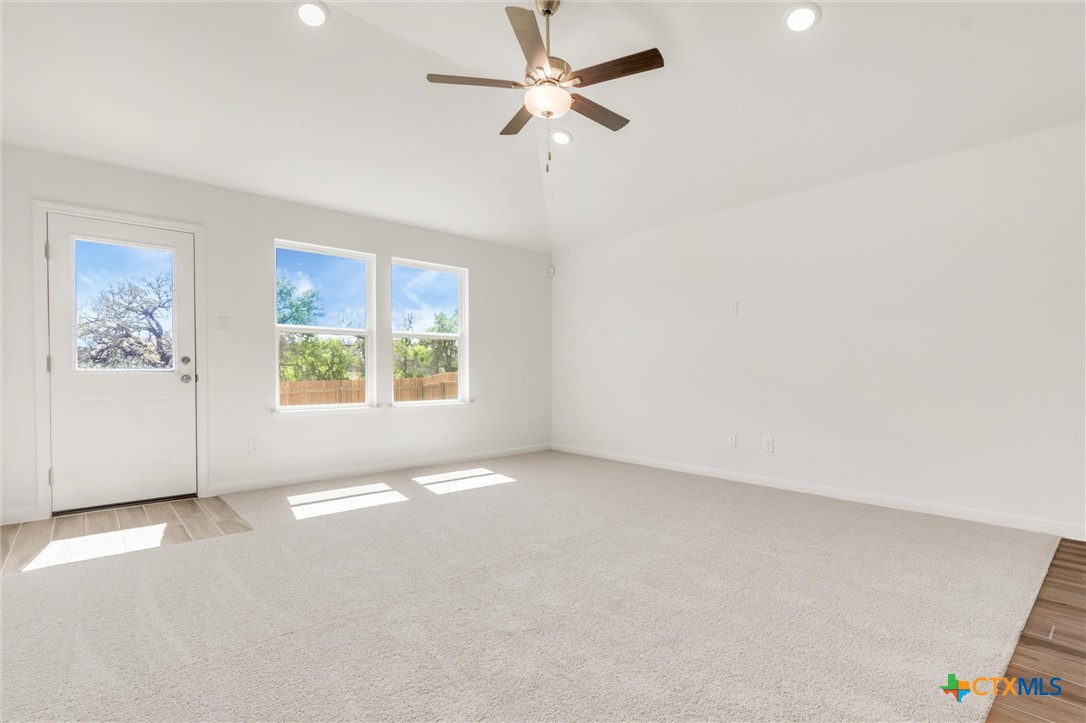 4226 Lugard Drive Property Photo 17