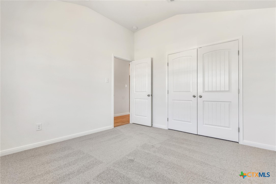 4226 Lugard Drive Property Photo 22