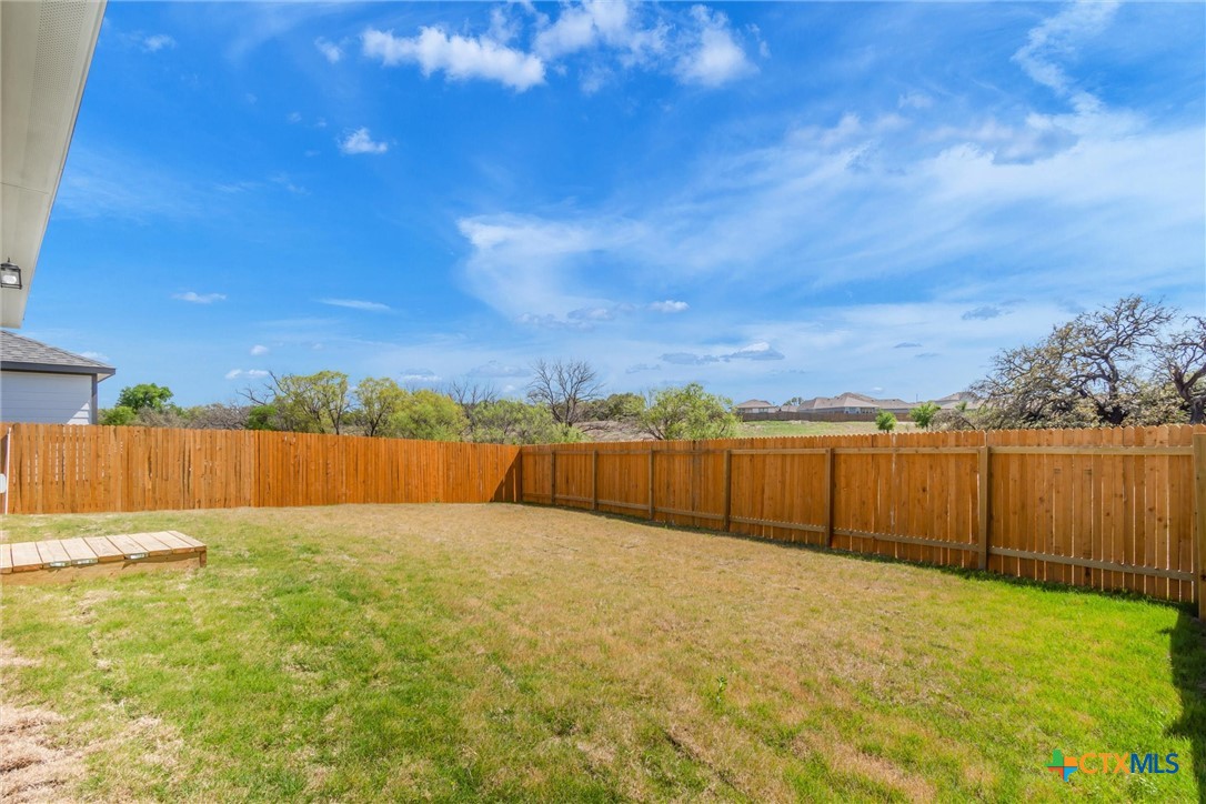 4226 Lugard Drive Property Photo 40