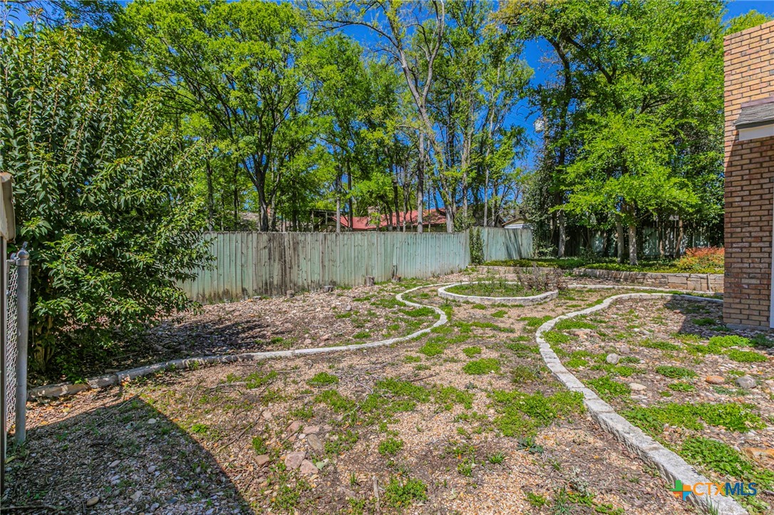 1808 N Beal Street Property Photo 31