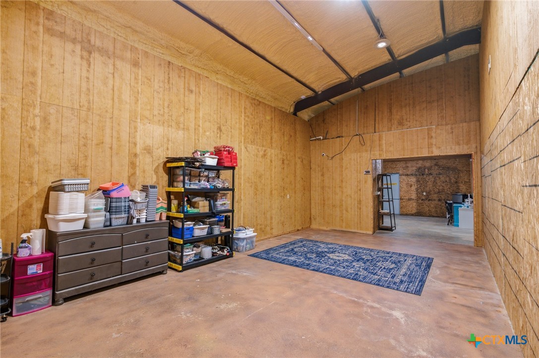 10083 N Us Hwy 59 Property Photo 14