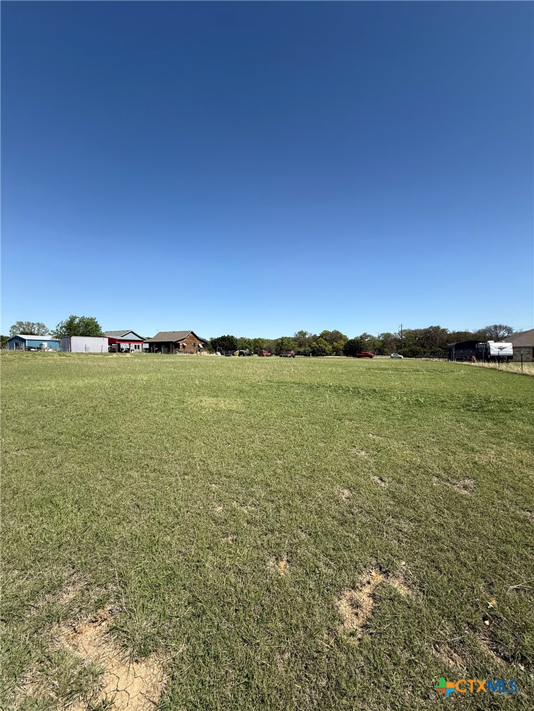 202 Wood Hollow Property Photo 3