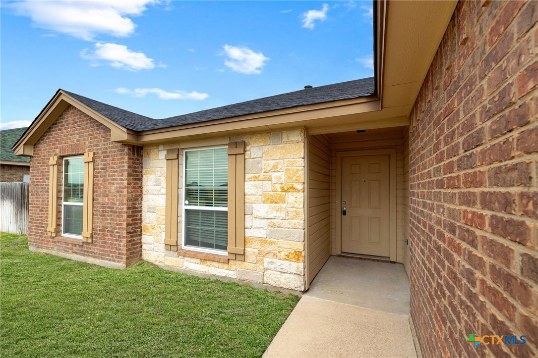 2609 Alamocitos Creek Drive Property Photo 5