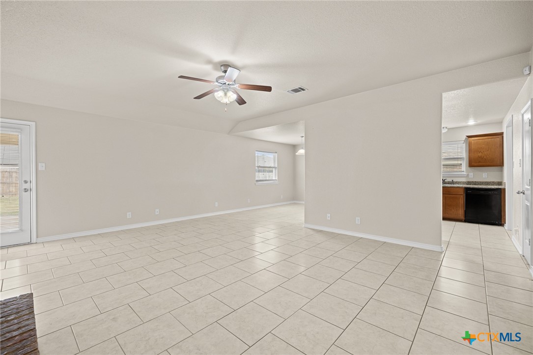2609 Alamocitos Creek Drive Property Photo 7