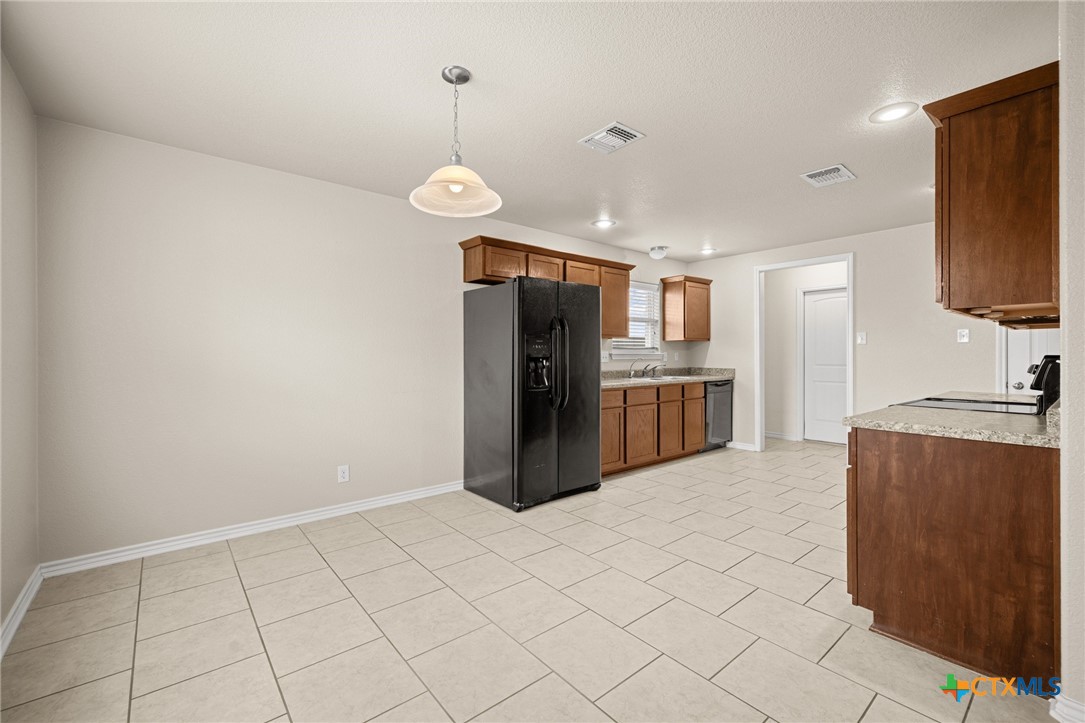 2609 Alamocitos Creek Drive Property Photo 11