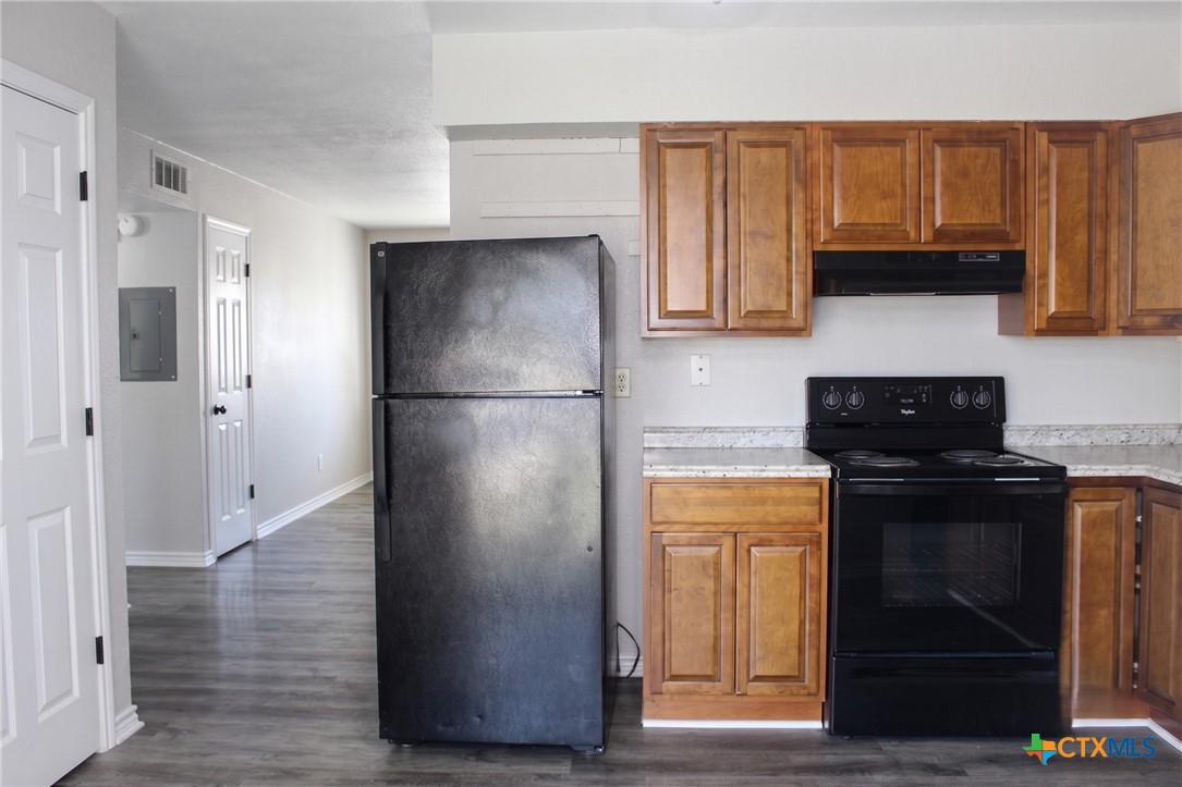 2102 Hunt Drive B Property Photo 5