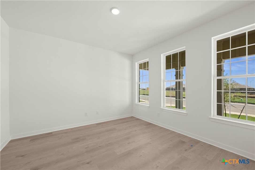 420 Honeydew Way Property Photo 4