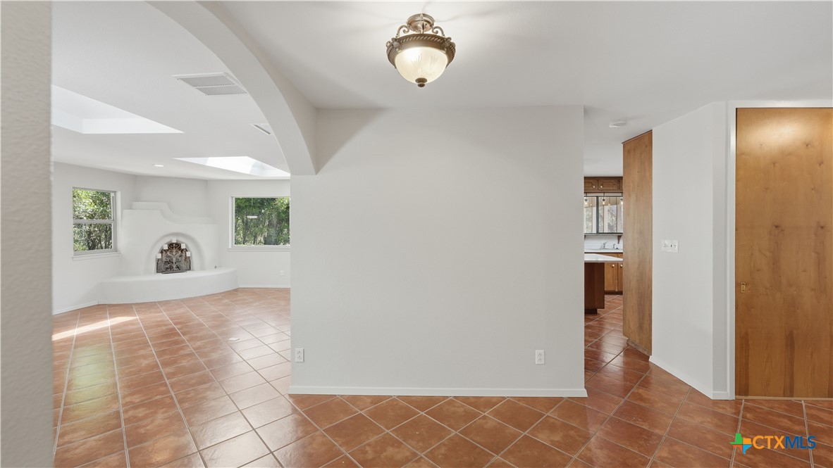 625 Mountain Laurel Drive Property Photo 7