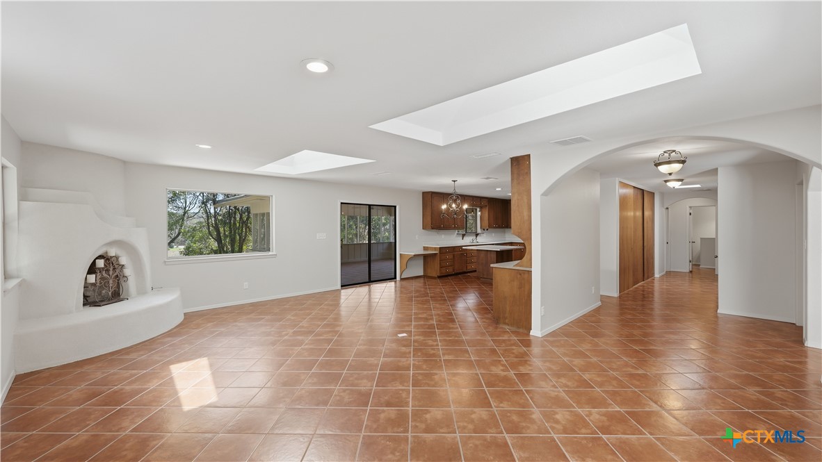 625 Mountain Laurel Drive Property Photo 8