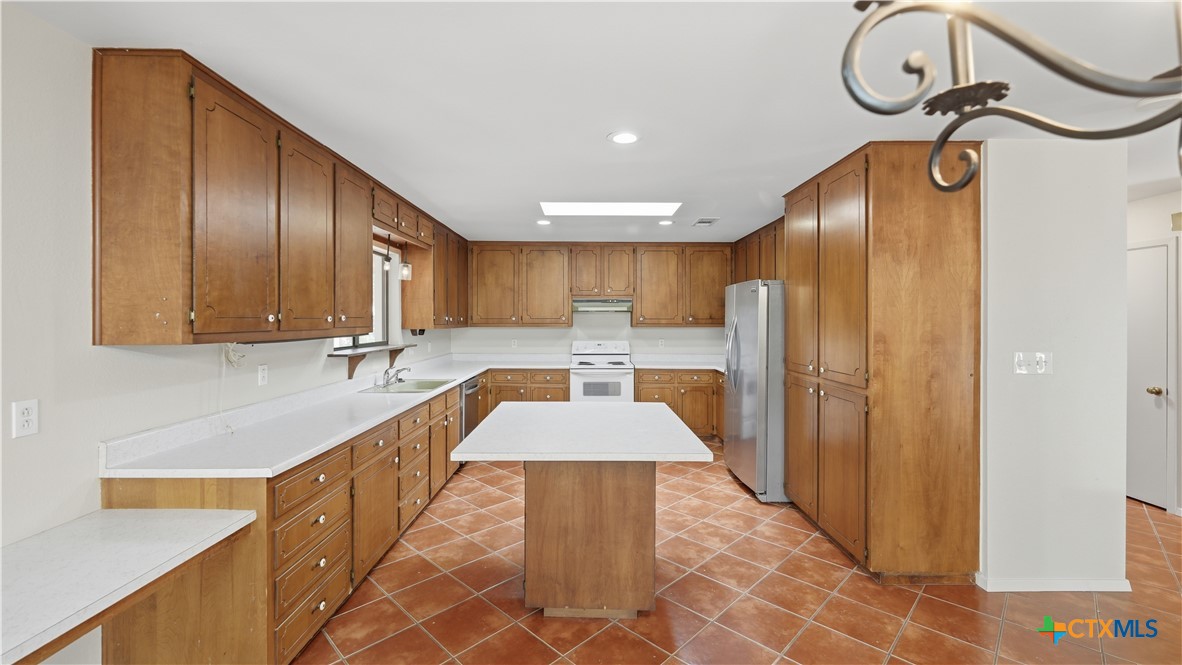 625 Mountain Laurel Drive Property Photo 10