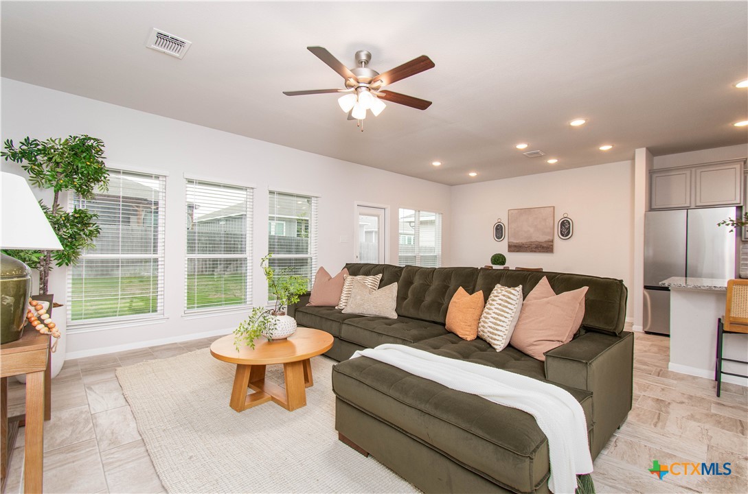 736 Jersey Court Property Photo 1
