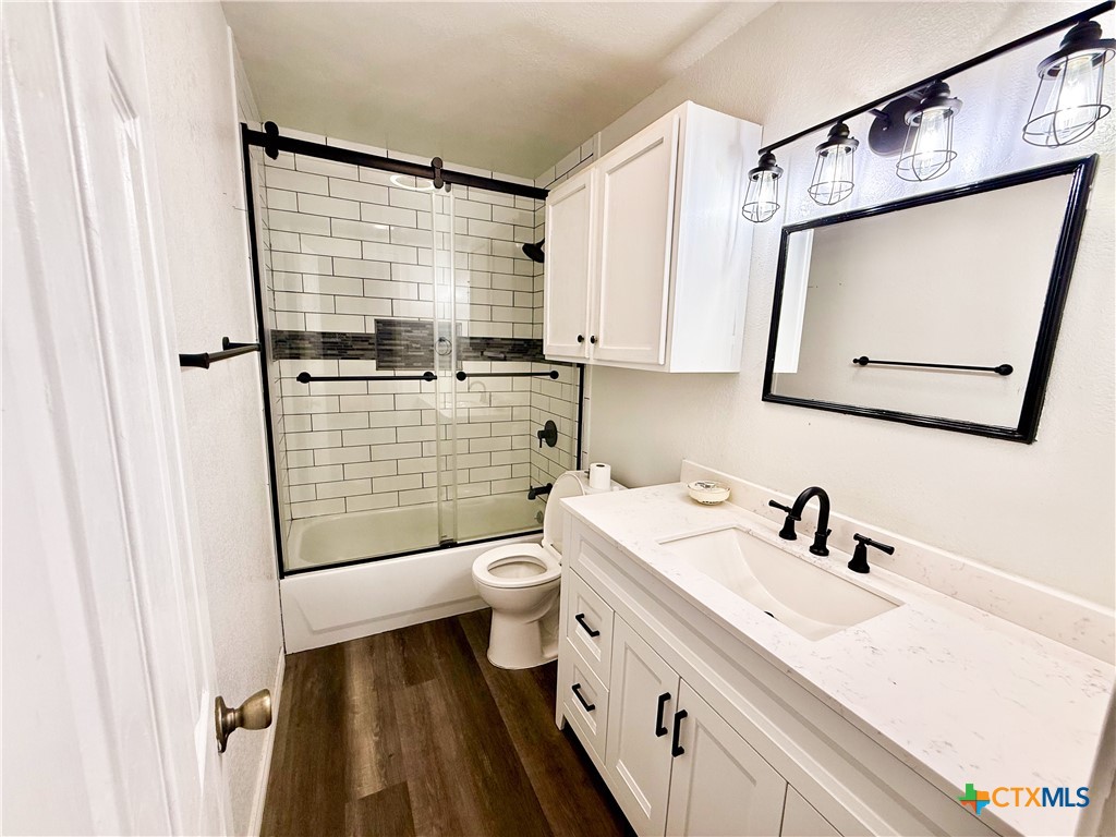 1504 Bridge Street Property Photo 8