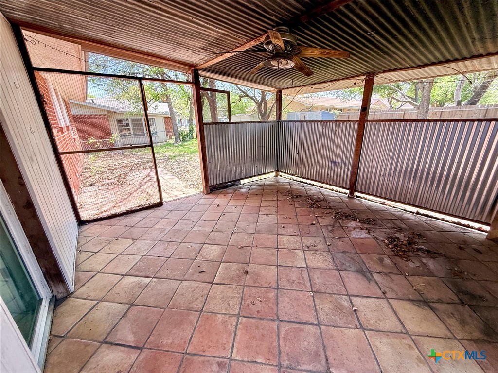 1504 Bridge Street Property Photo 12