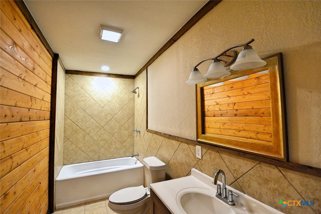 1155 Fm 2722 101 Property Photo 8