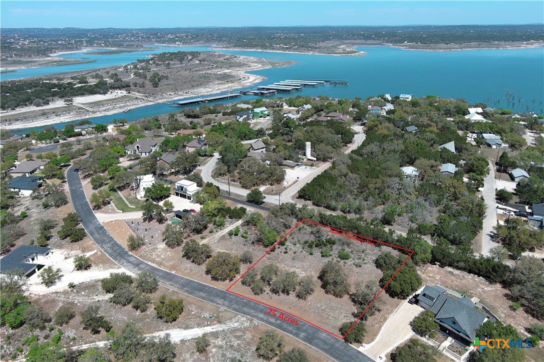 1232 Kings Cove Drive Property Photo 3