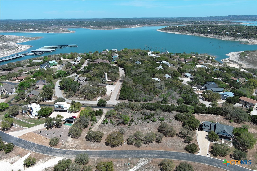 1232 Kings Cove Drive Property Photo 6