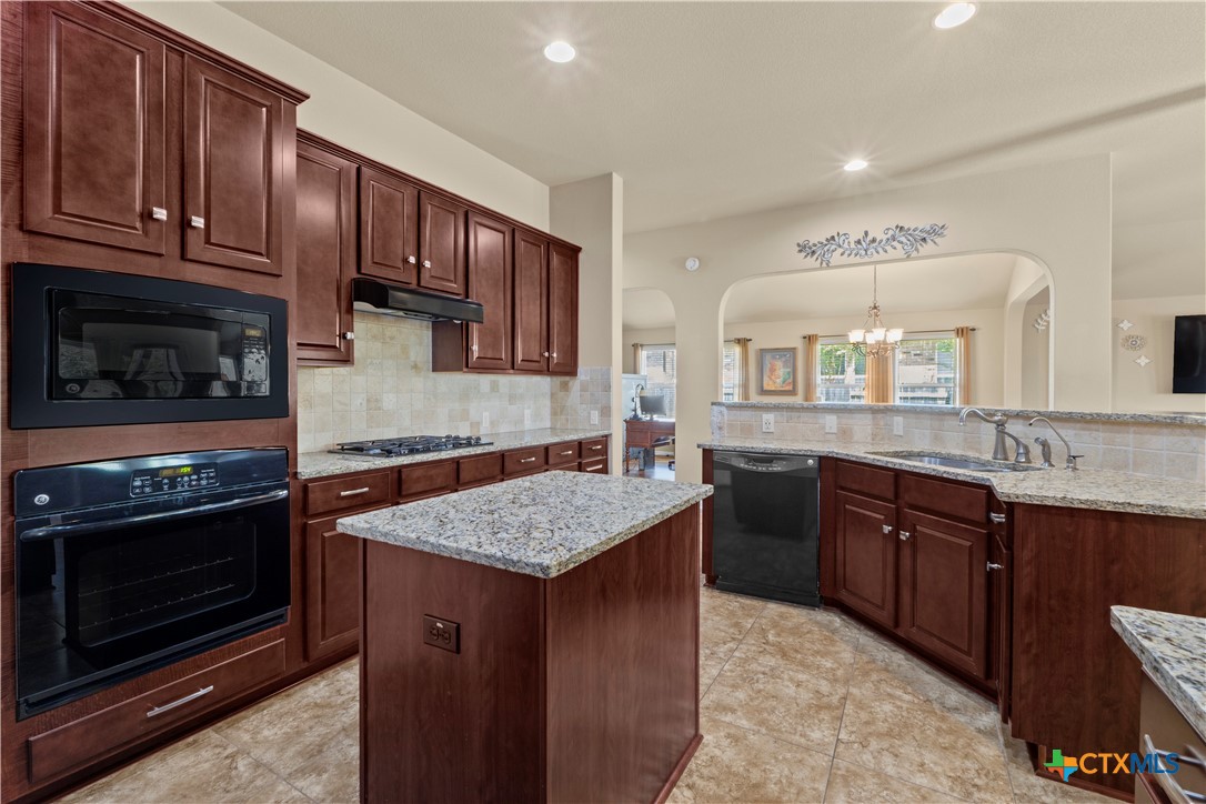 20525 Jackies Ranch Boulevard Property Photo 4