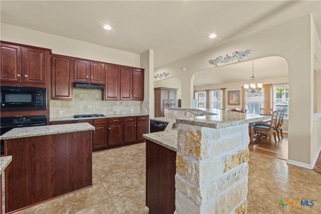 20525 Jackies Ranch Boulevard Property Photo 8