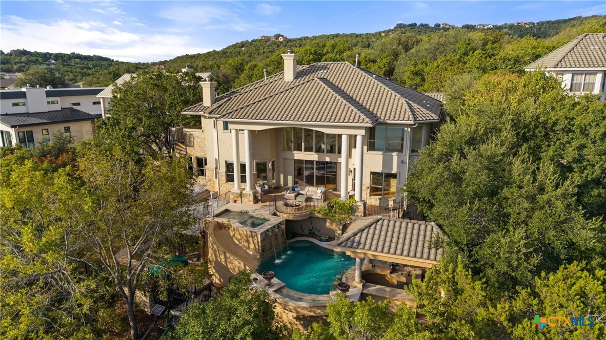17912 Crystal Cove Property Photo 4