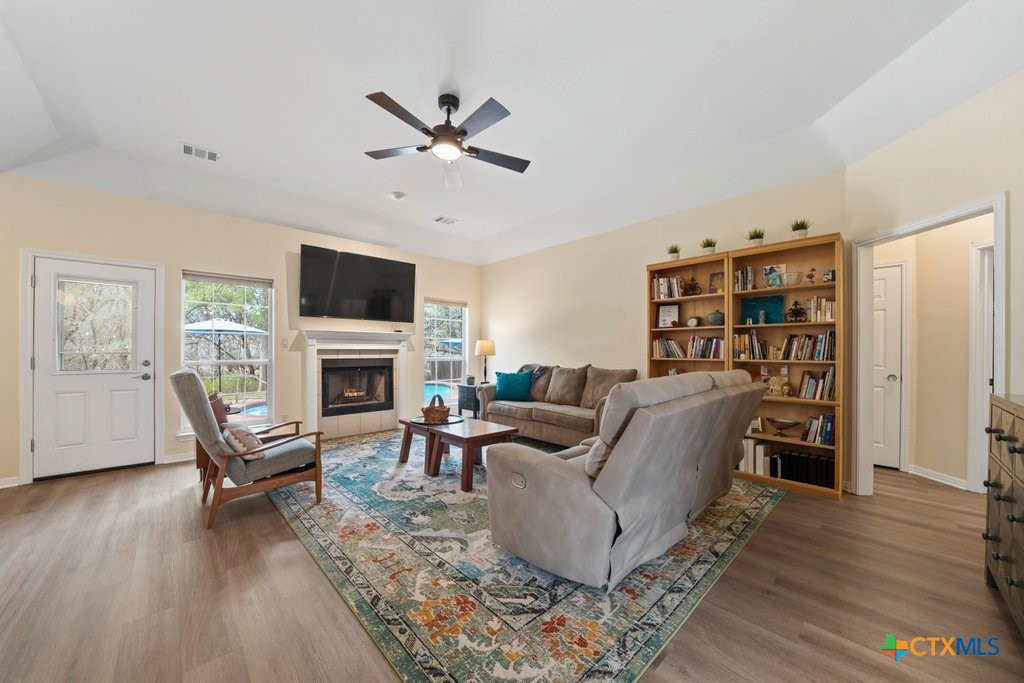 2008 Lancaster Street Property Photo 3