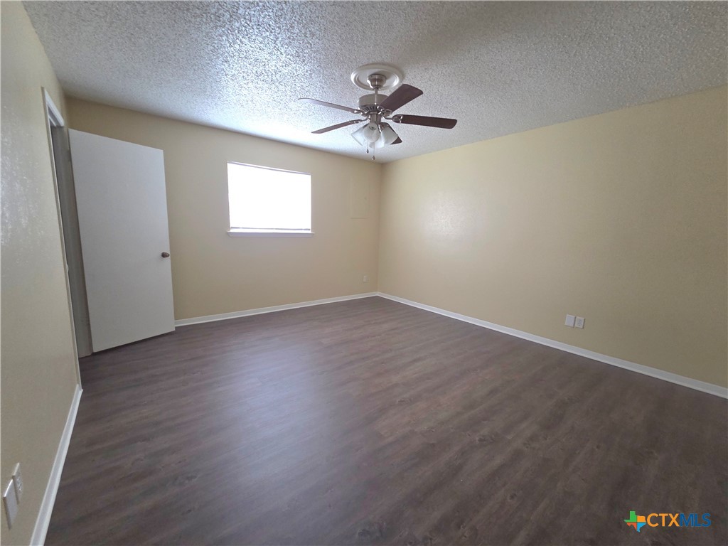 3806 Shallowford Road Property Photo 7