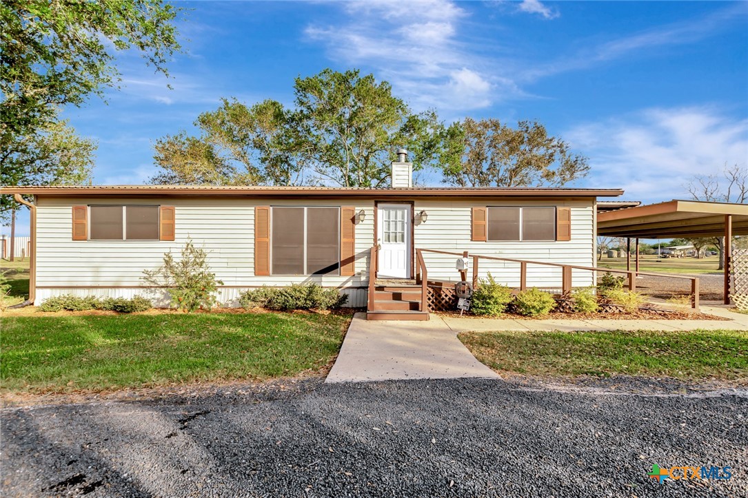 293 County Road 406 Property Photo 5