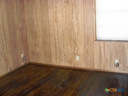 910 San Antonio Street Property Photo 8
