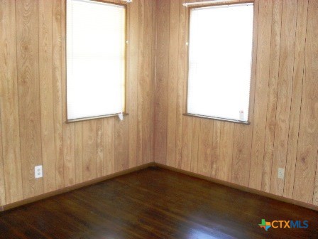 910 San Antonio Street Property Photo 9