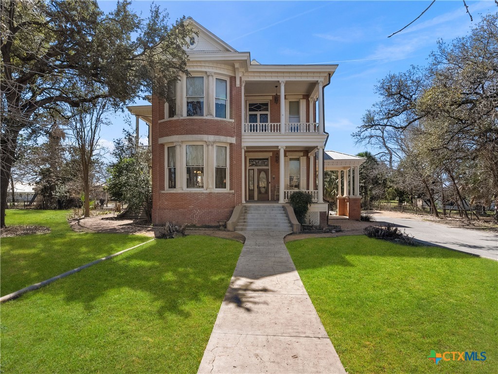 372 Magazine Avenue Property Photo 4